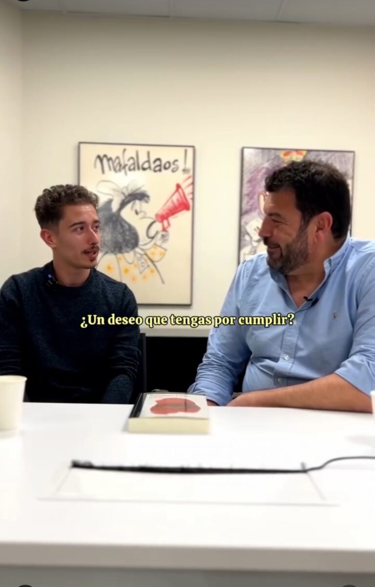 Lee más sobre el artículo Preguntas y libros -Santiago Díaz